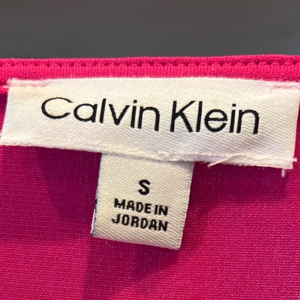 Calvin Klein Women's Fuchsia Short Sleeve Top - Picture 3 of 3
